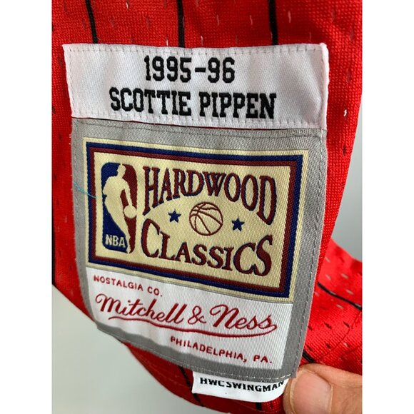 Mitchell & Ness 1995-96 Scottie Pippen Bulls Throwback Jersey Large New - Picture 2 of 8